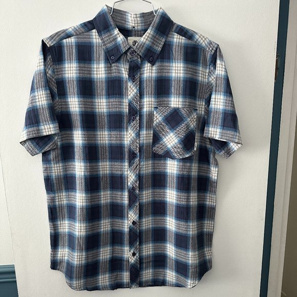 Men's Short Sleeve Shirt - Picture 1 of 7